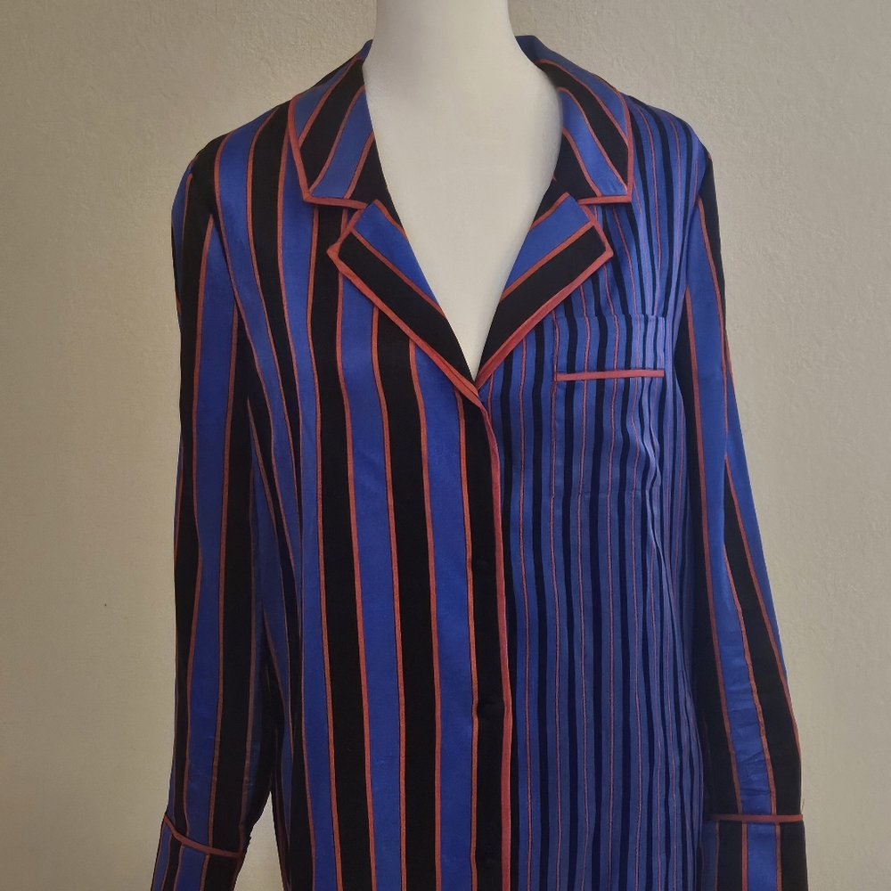 Alice & Olivia long sleeve silk button-down blouse